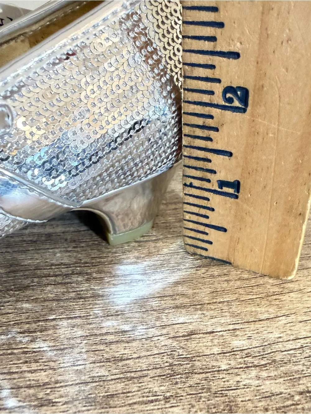 NEW Children’s Place Silver Sequined Heeled Dress Shoes Girls Size 1 Buckle